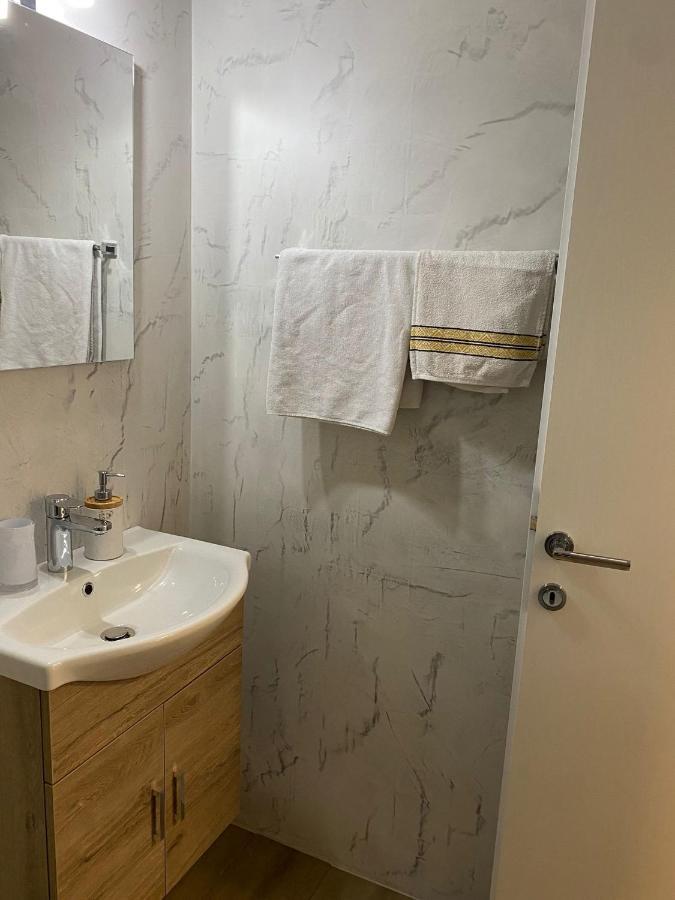 Bed and Breakfast Ristorante Del Ponte Cugnasco Exterior foto