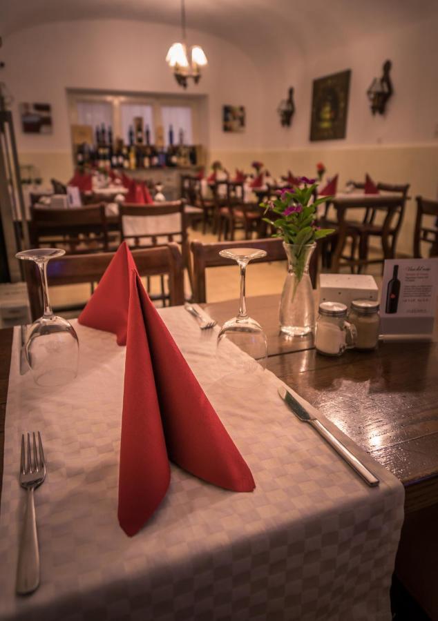 Bed and Breakfast Ristorante Del Ponte Cugnasco Exterior foto